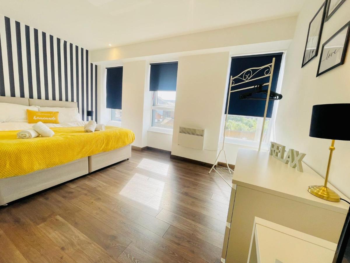 Park Street Apartment Luton By Hostaguest ภายนอก รูปภาพ